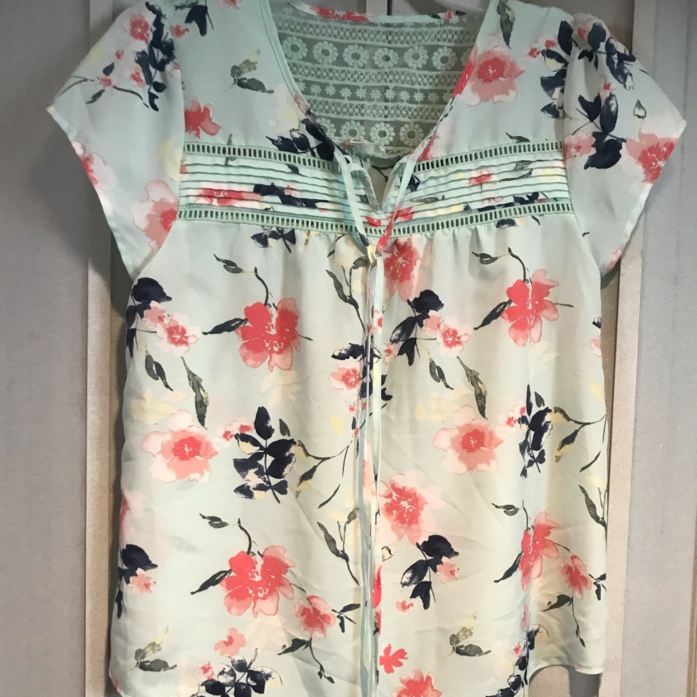 Mint floral shirt